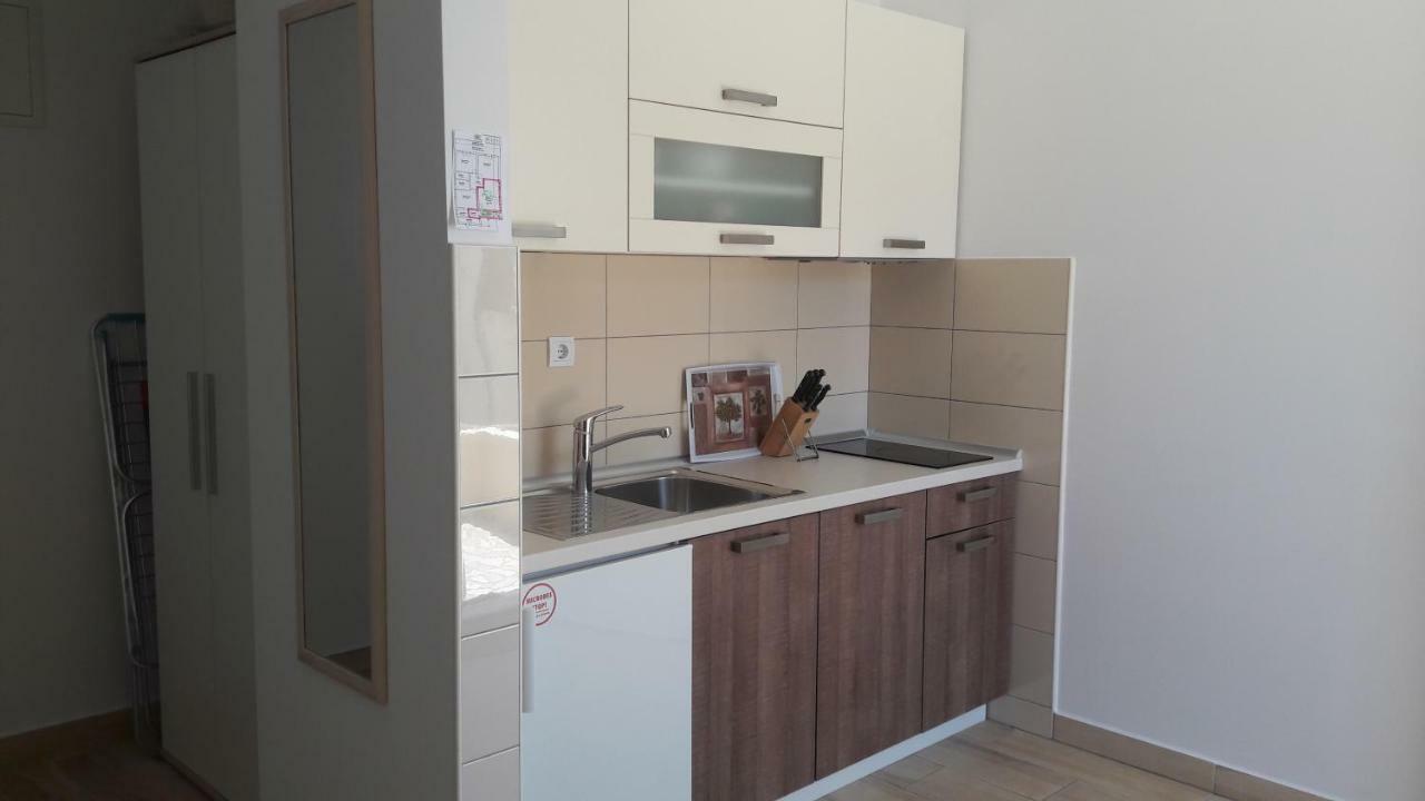 Apartment Tea Примоштен Экстерьер фото